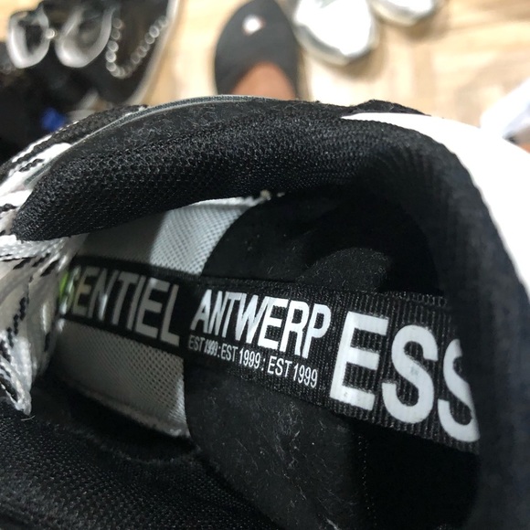 Essentiel Antwerp tennis shoes size 6 - Picture 3 of 3